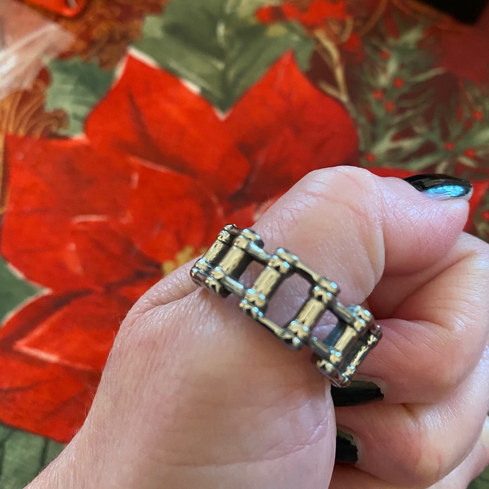 New Style! Men’s Chain Rings - Picture 2 of 4